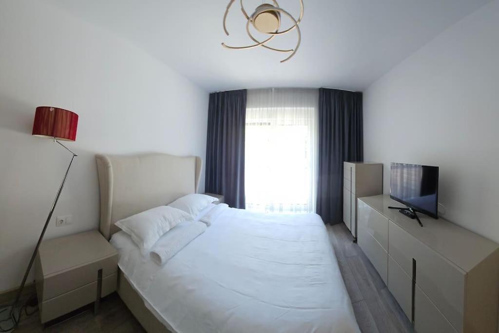 Ewa Green Towers Pitesti Luaran gambar