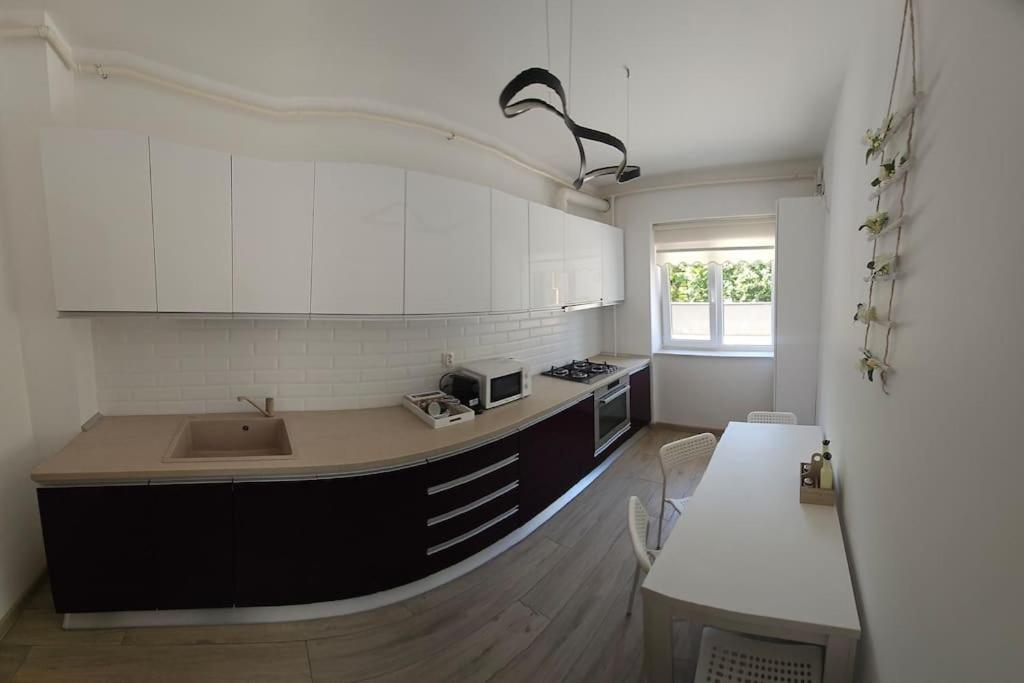 Ewa Green Towers Pitesti Luaran gambar
