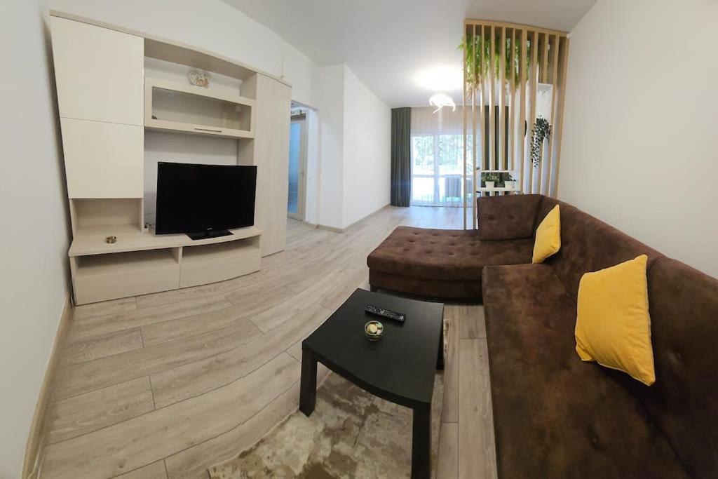 Ewa Green Towers Pitesti Luaran gambar